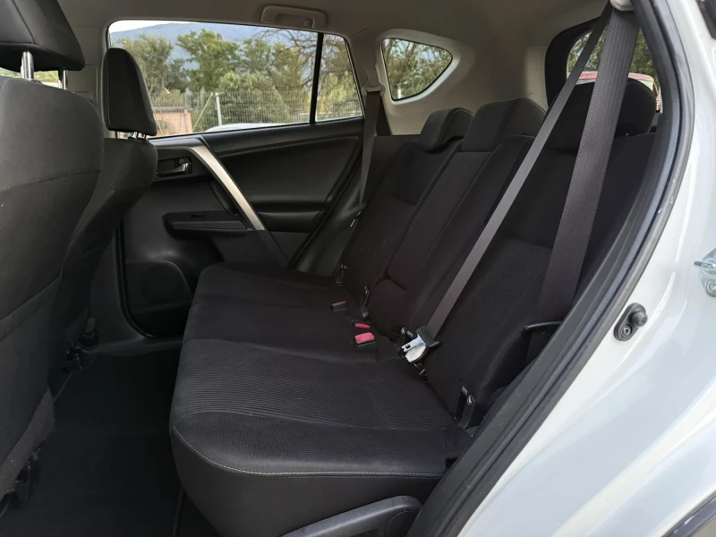 Toyota Rav4 118000km 4x4 2.2 D 150hp-CAT STYLE , снимка 15 - Автомобили и джипове - 50368568