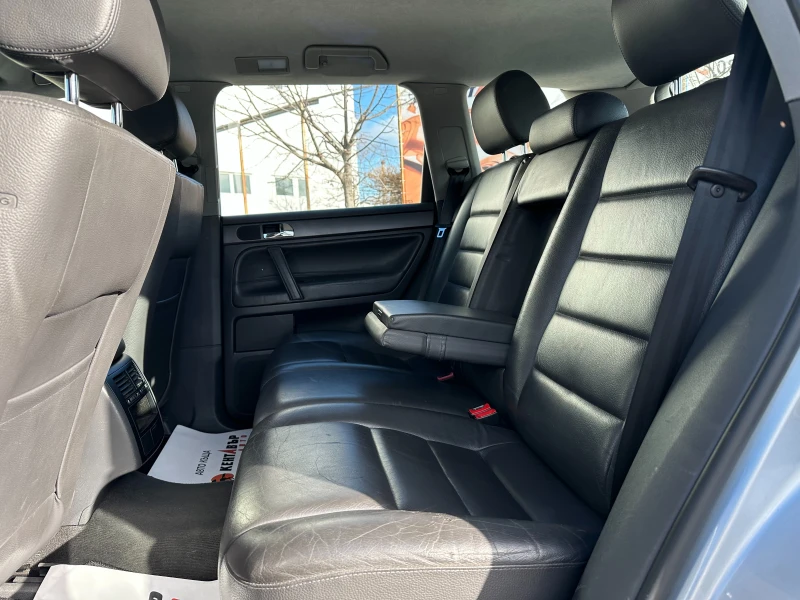 VW Touareg 2.5d 174 к.с. , снимка 9 - Автомобили и джипове - 52693783