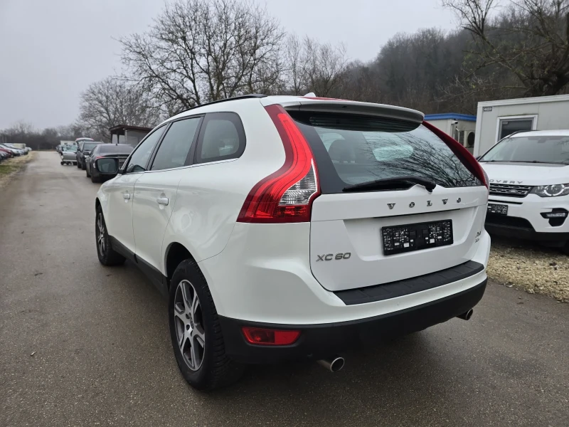 Volvo XC60 2.4d 163к.с 4x4 6 скорости , снимка 3 - Автомобили и джипове - 52859355