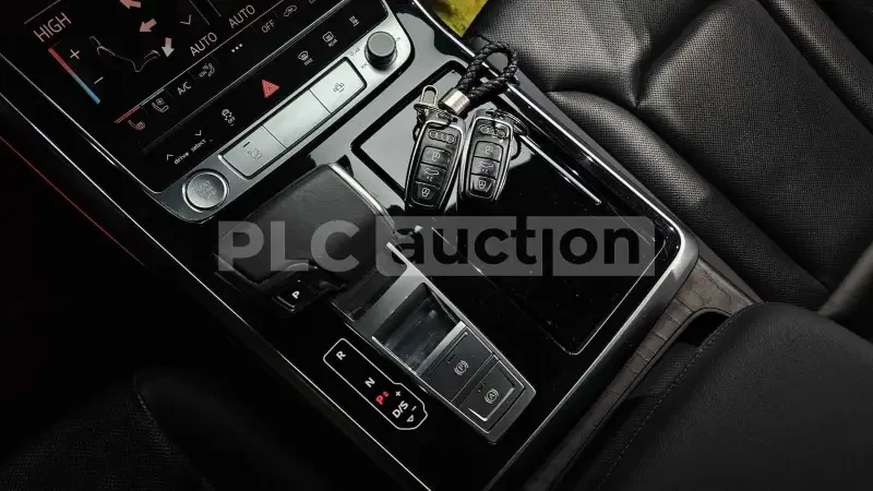 Audi Q7 MATRIX/ОБДУХВАНЕ/ДИСТРОНИЦИ/ЦЕНА ДО БЪЛГАРИЯ, снимка 8 - Автомобили и джипове - 55407165
