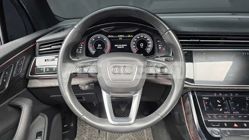 Audi Q7 MATRIX/ОБДУХВАНЕ/ДИСТРОНИЦИ/ЦЕНА ДО БЪЛГАРИЯ, снимка 13 - Автомобили и джипове - 55407165