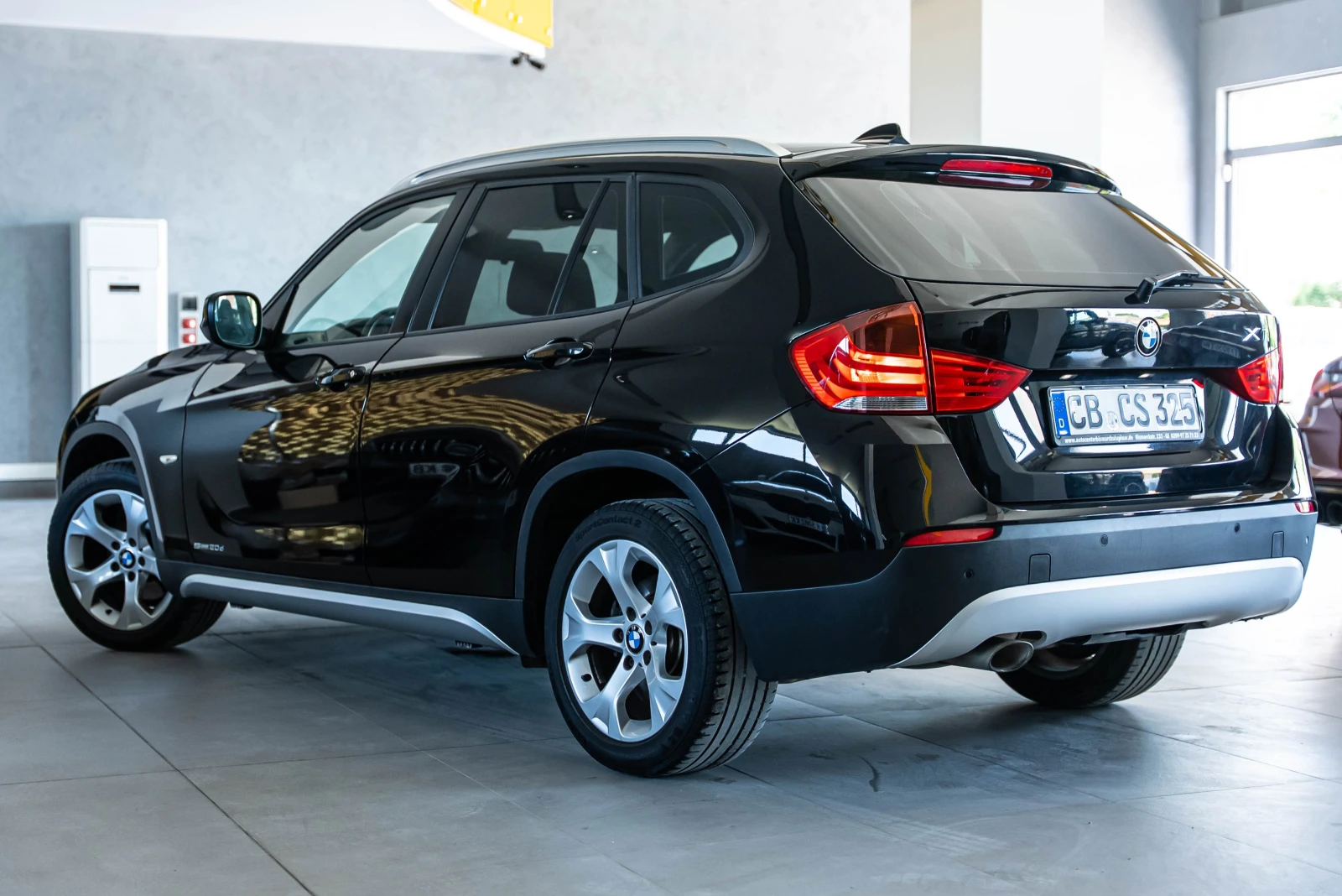 BMW X1 2.0 d Sdrive - изображение 3