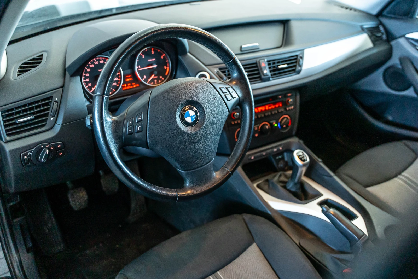 BMW X1 2.0 d Sdrive - изображение 5