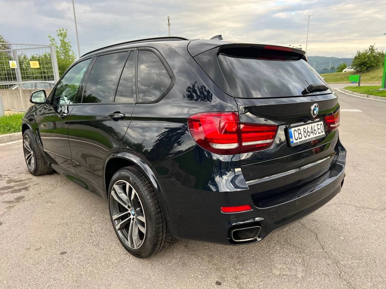 BMW X5 M50D - изображение 9