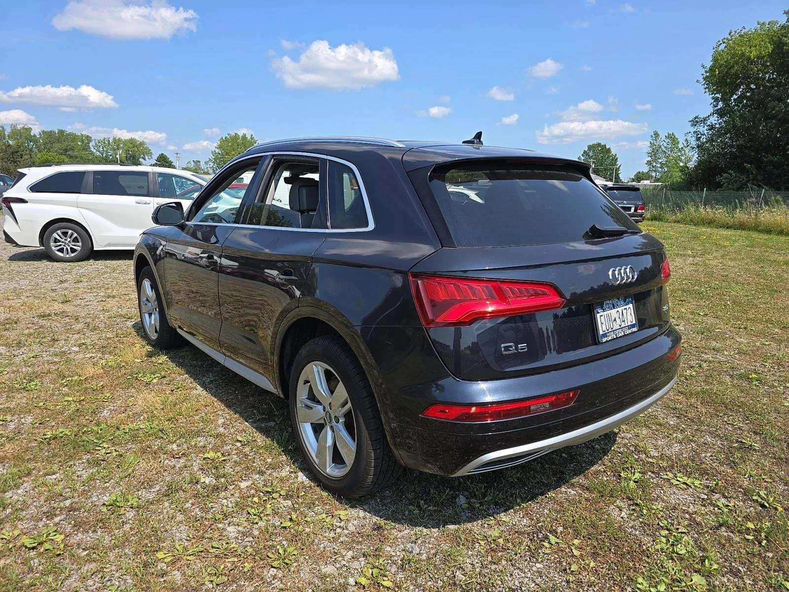 Audi Q5 Premium Plus* ЦЕНА ДО БЪЛГАРИЯ* (CARFAX) - изображение 3