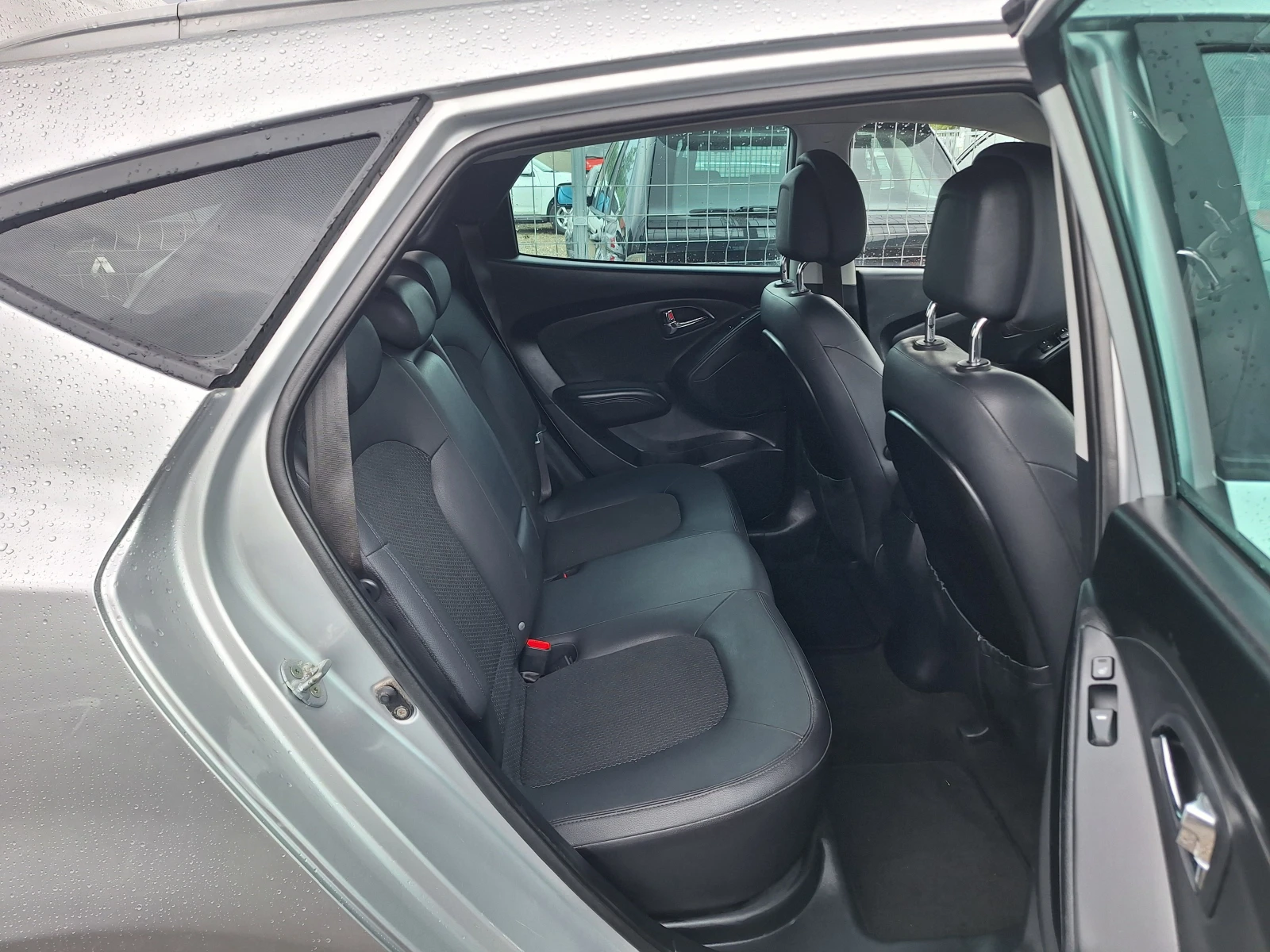 Hyundai IX35 2.0 CRDI 4X4 - изображение 9
