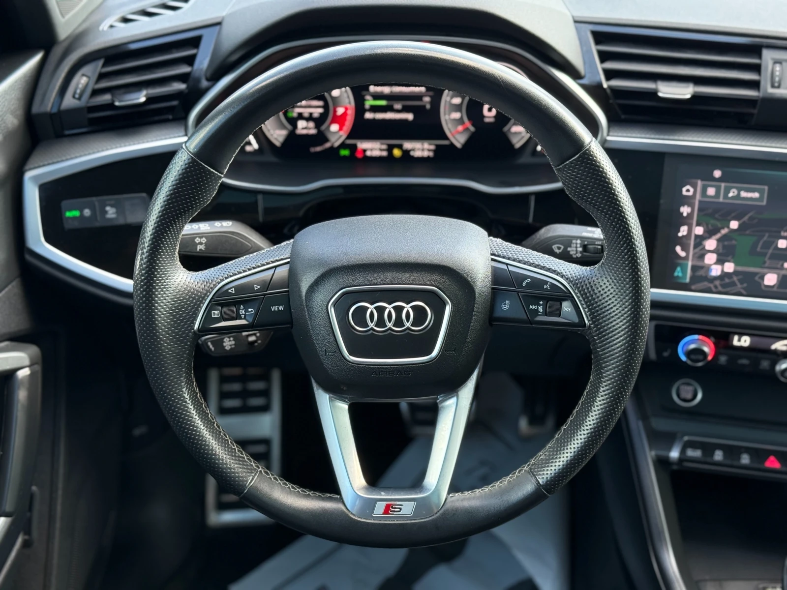 Audi Q3 35TFSI S-Line Progressiv * PANO*  - изображение 8