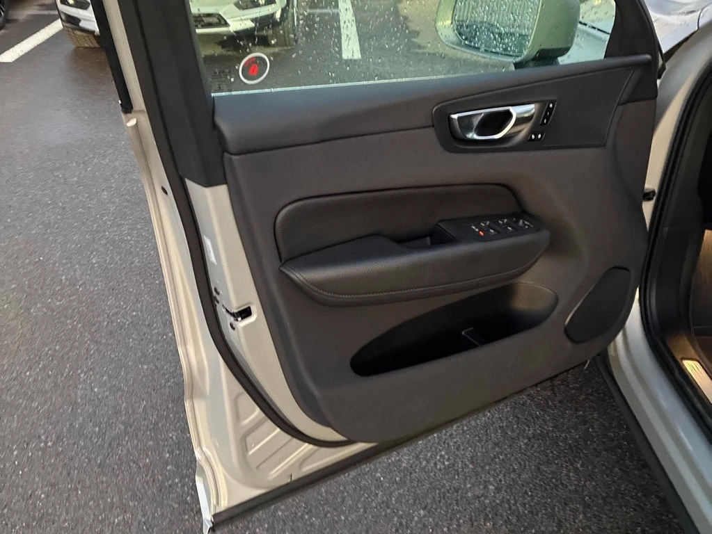 Volvo XC60 * Momentum * CARFAX *    | Mobile.bg   12