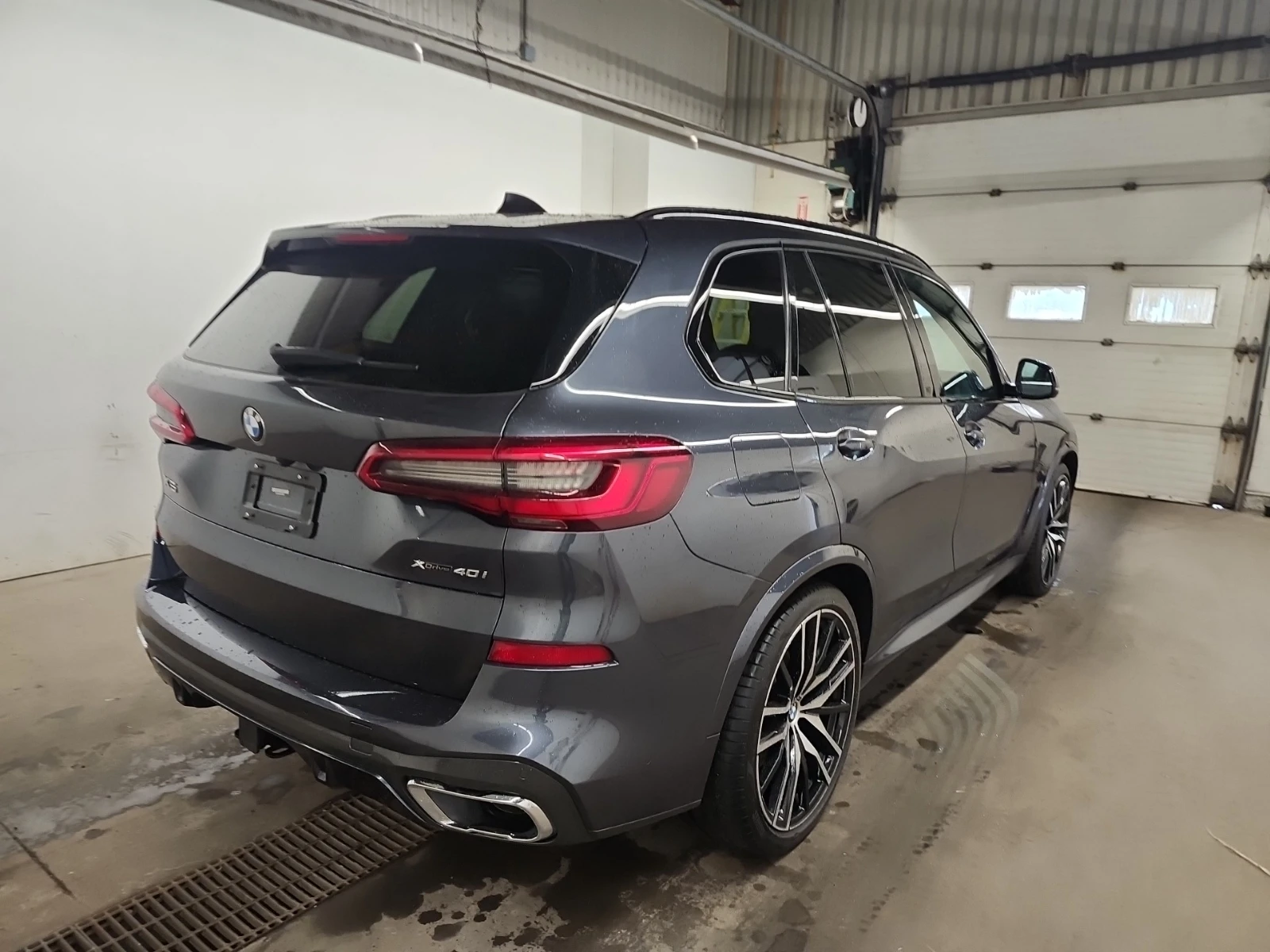BMW X5 xDrive40i, снимка 4 - Автомобили и джипове - 54493107