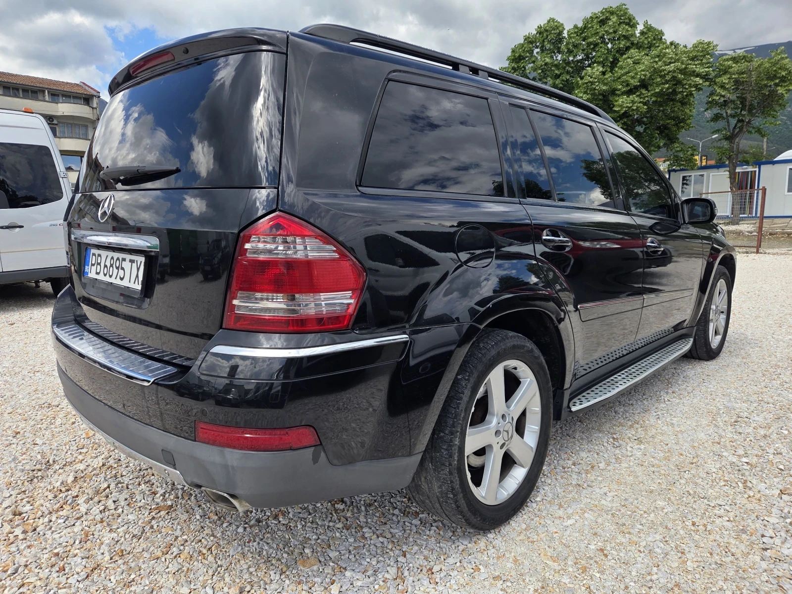 Mercedes-Benz GL 320, снимка 4 - Автомобили и джипове - 54644212