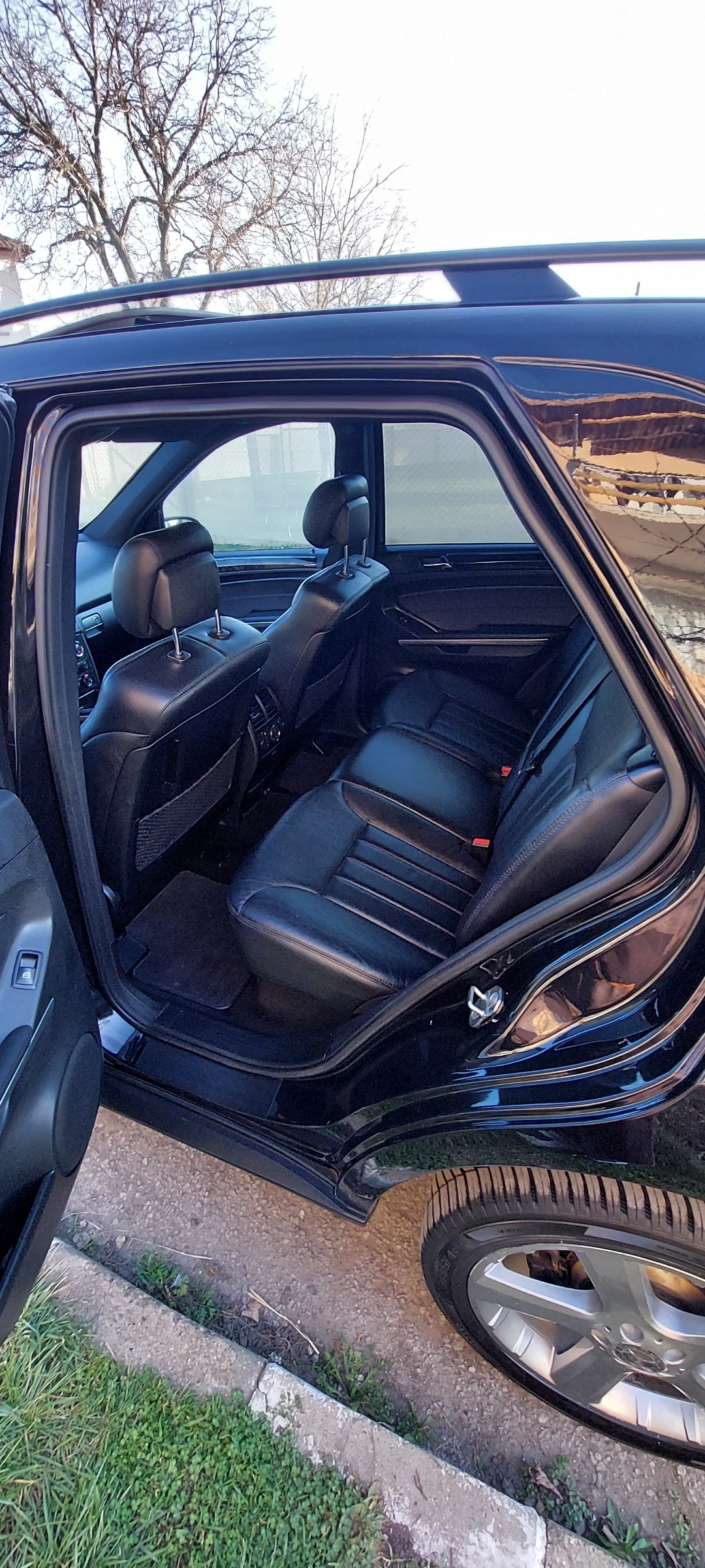 Mercedes-Benz ML 500 EDITION, снимка 4 - Автомобили и джипове - 54648812