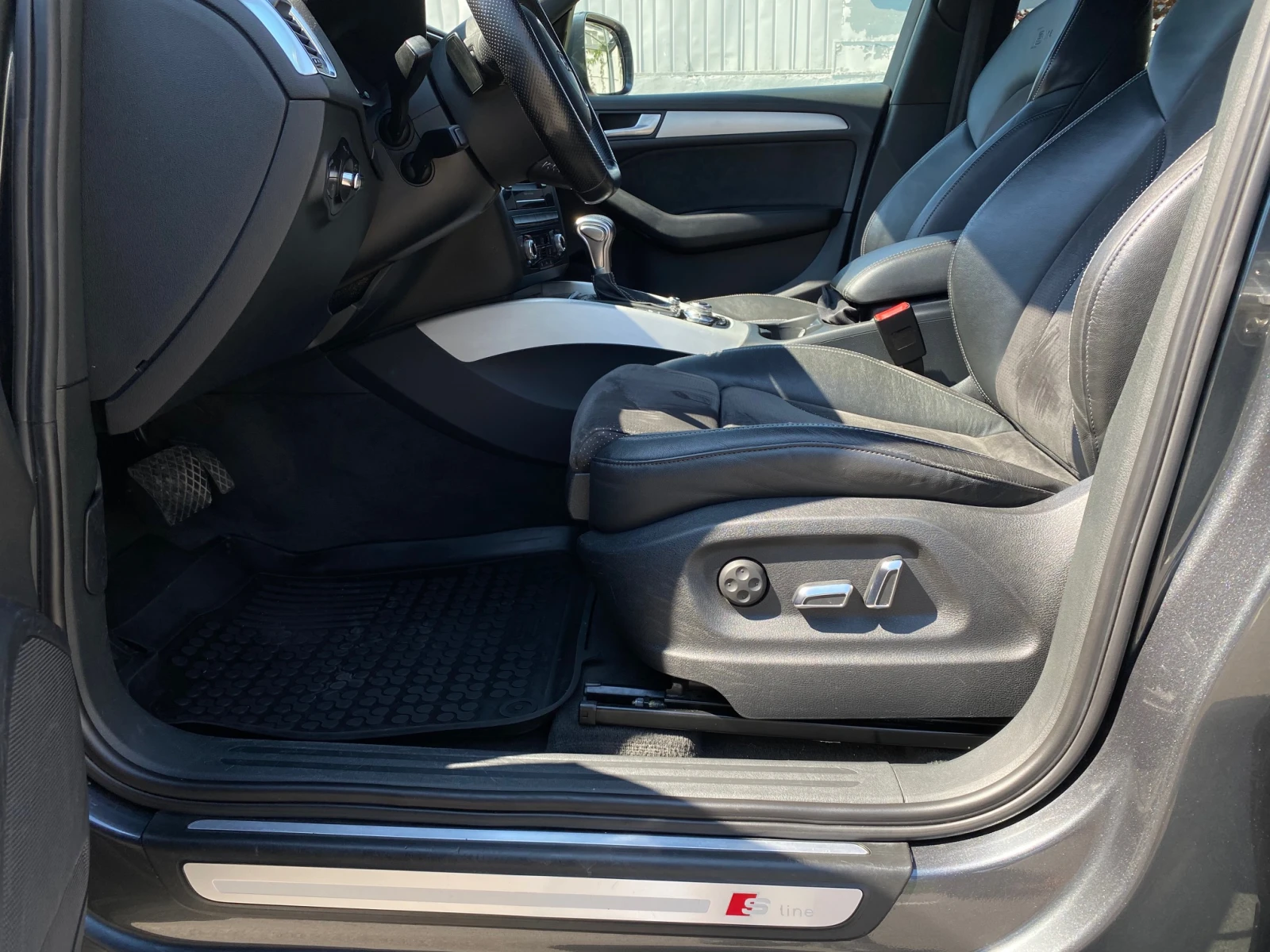 Audi Q5 2.0 TDI QUATTRO, снимка 15 - Автомобили и джипове - 54687572
