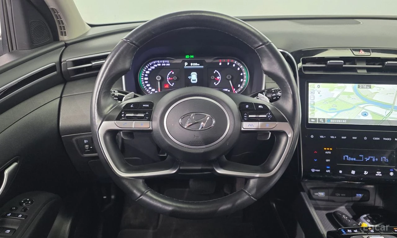 Hyundai Tucson 1.6* TURBO* PREMIUM* ПОДГРЕВ* ОБДУХВАНЕ* КАМЕРА* , снимка 7 - Автомобили и джипове - 54702620