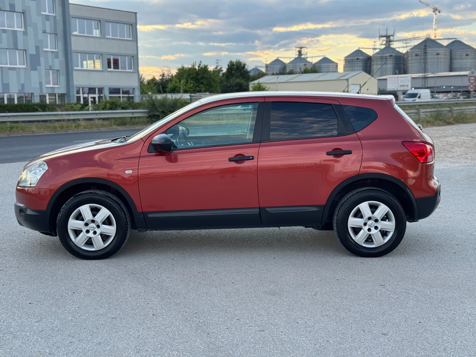 Nissan Qashqai 1.6* 116* БЕНЗИН* , снимка 2 - Автомобили и джипове - 55269510