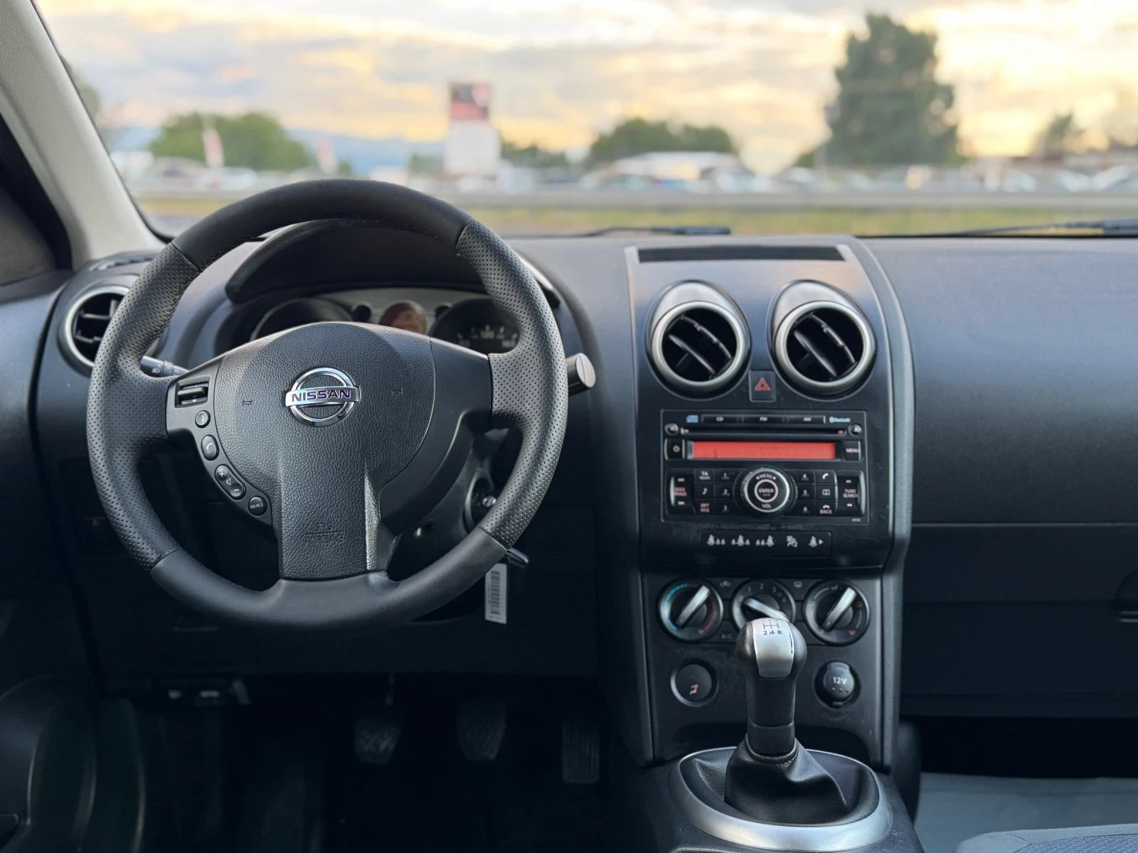 Nissan Qashqai 1.6* 116* БЕНЗИН* , снимка 14 - Автомобили и джипове - 55269510