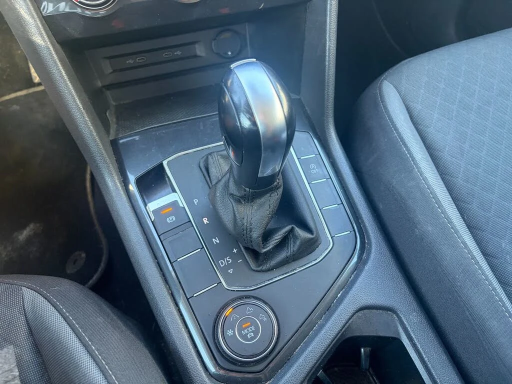 VW Tiguan 2.0 TSI 4Motion, снимка 9 - Автомобили и джипове - 56163868