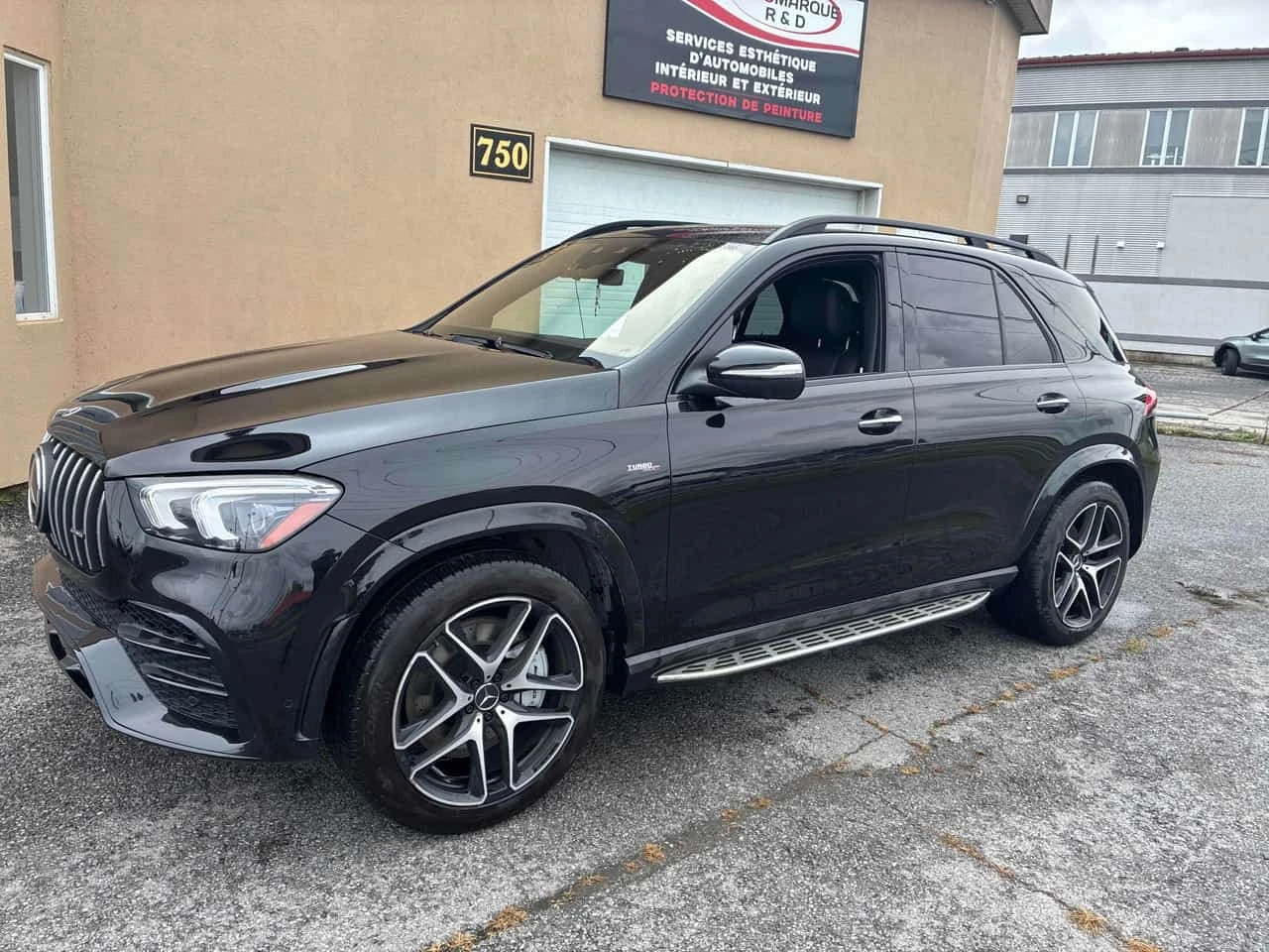 Mercedes-Benz GLE * AMG 53 * CARFAX * Burmester * ПАНОРАМА * , снимка 2 - Автомобили и джипове - 56332855