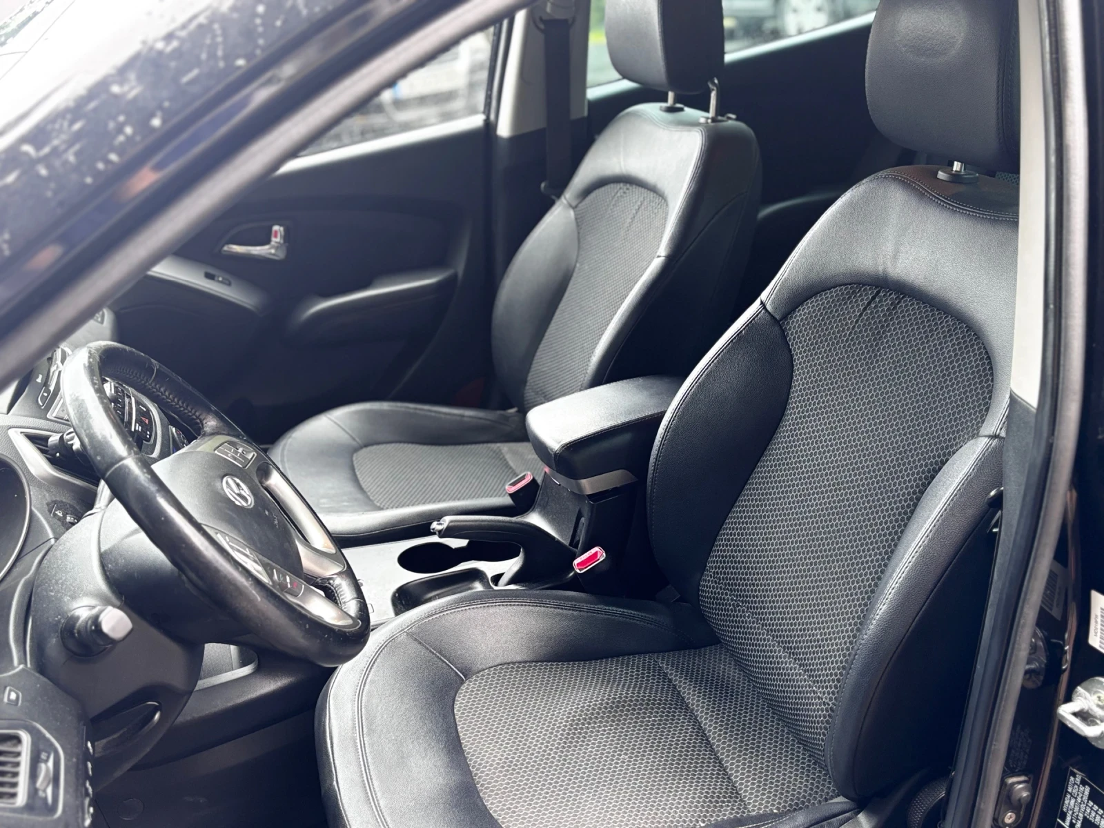 Hyundai IX35, снимка 14 - Автомобили и джипове - 56473267