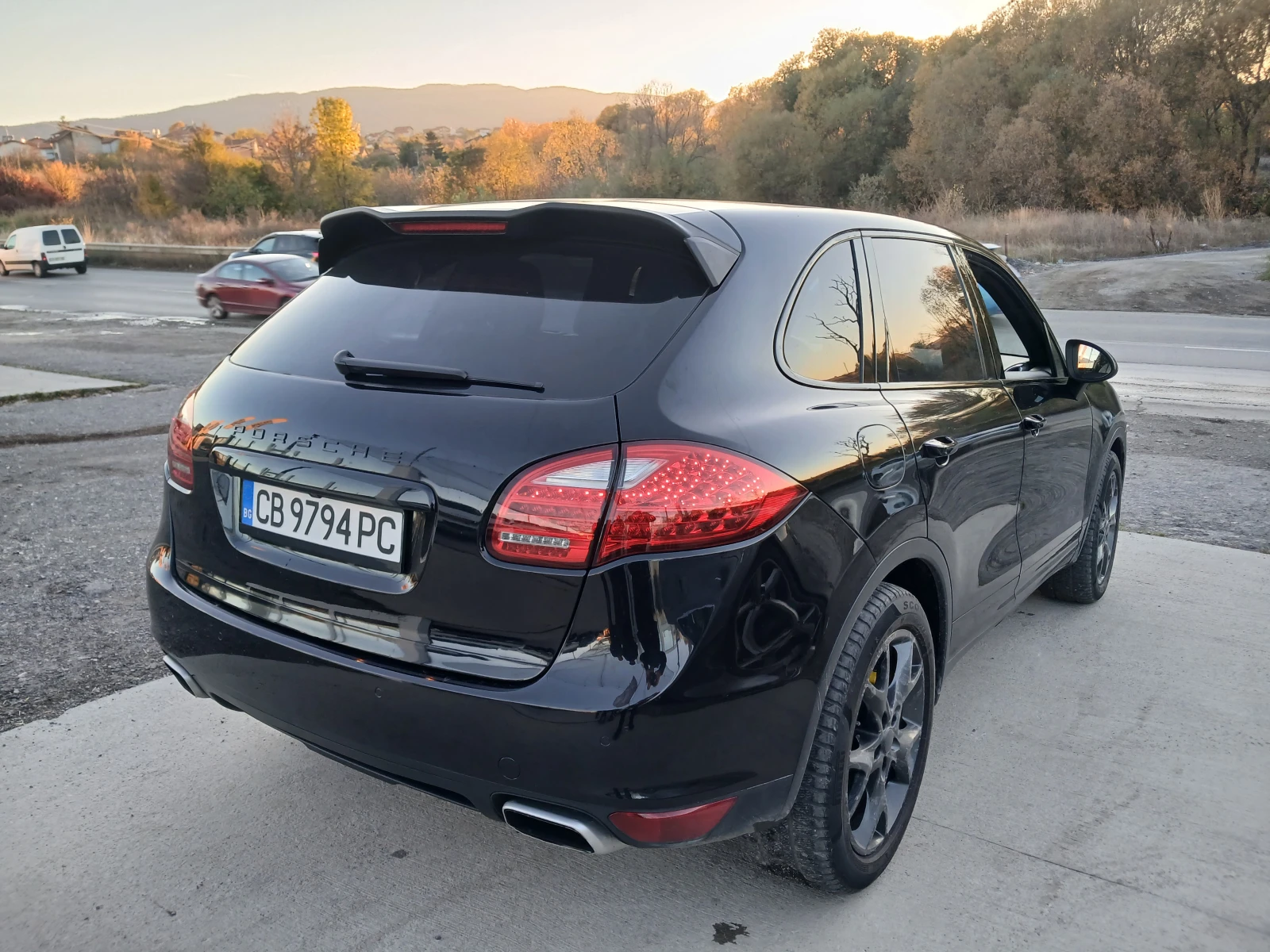 Porsche Cayenne 3.0d сменени вериги, снимка 3 - Автомобили и джипове - 56660909