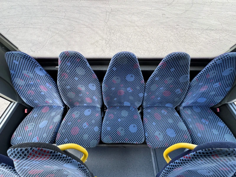 Mercedes-Benz Intouro ME H KLIMA 60 седящи и 21 прав., снимка 9 - Бусове и автобуси - 48167684