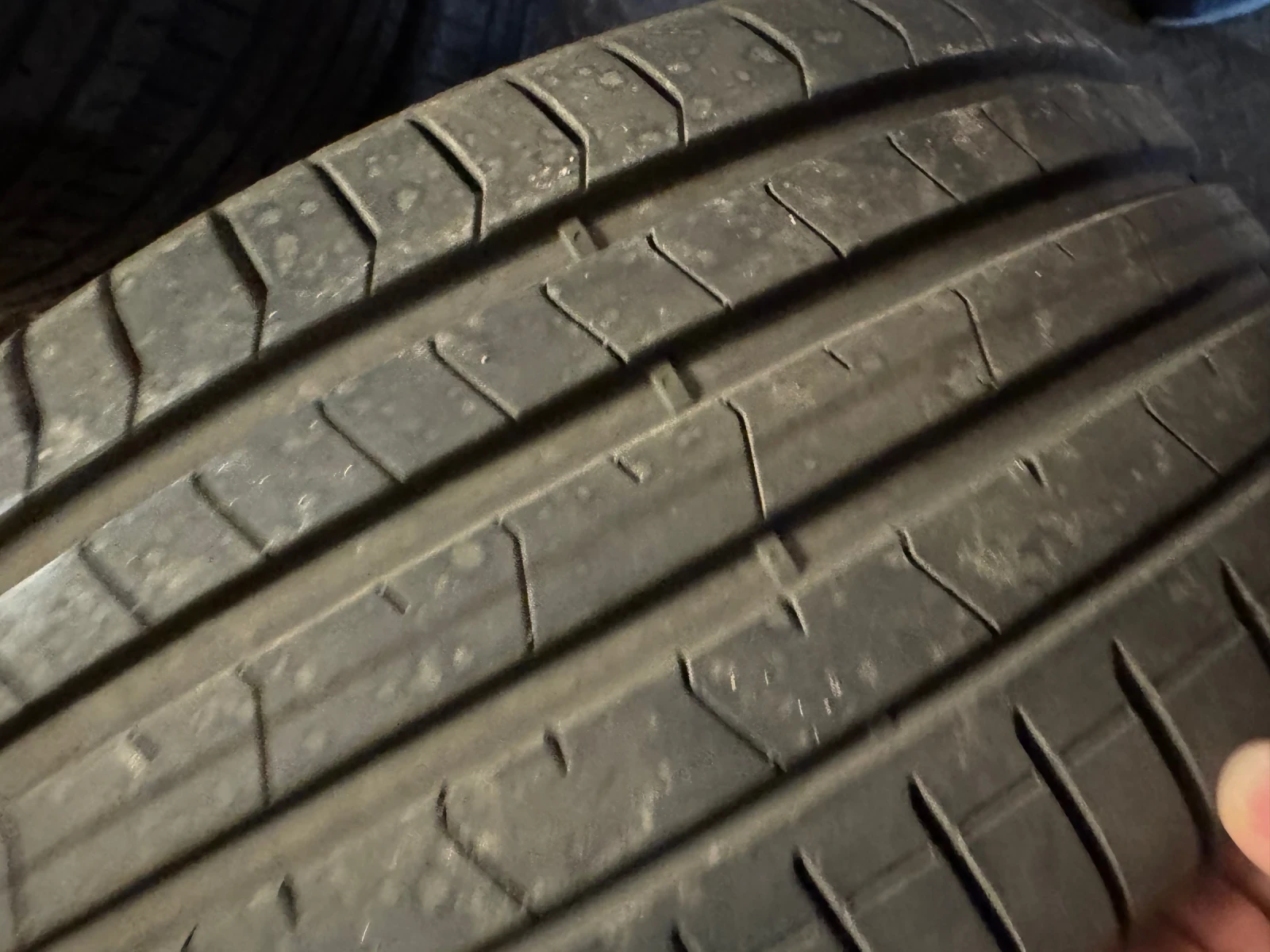 Гуми Летни 245/35R20