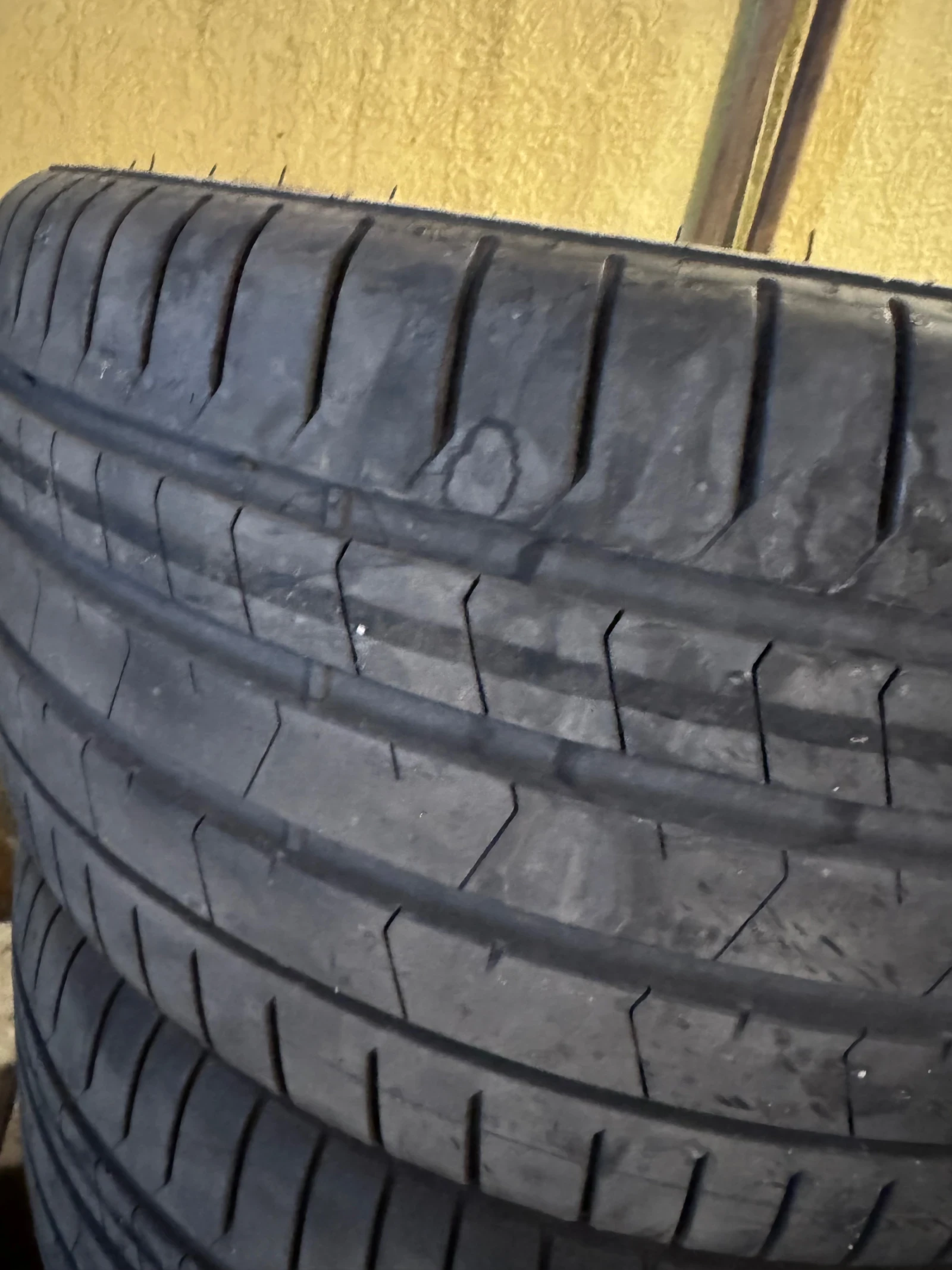 Гуми Летни 245/35R20, снимка 5 - Гуми и джанти - 54154834