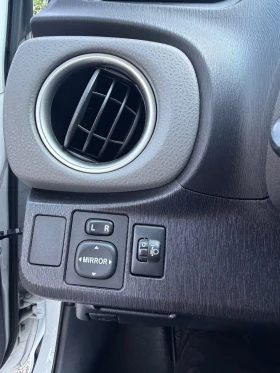 Toyota Yaris 1.0, снимка 16