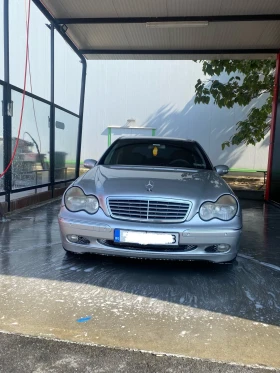 Mercedes-Benz C 220, снимка 2