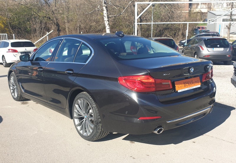 BMW 530 D* XDrive* EURO6C* LED* NAVI* 4X4* КОЖА* , снимка 4 - Автомобили и джипове - 46260332