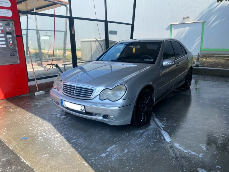 Mercedes-Benz C 220, снимка 1 - Автомобили и джипове - 47160473