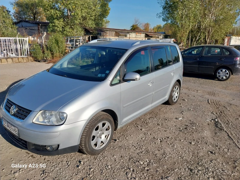 VW Touran 2.0 TDI, 136к.с., 6 скорости, снимка 1 - Автомобили и джипове - 47693081