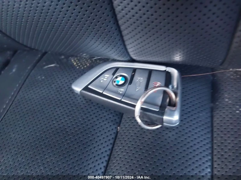 BMW M5 Bowers & Wilkins-музика* подгрев* Heads-up* , снимка 12 - Автомобили и джипове - 47880332