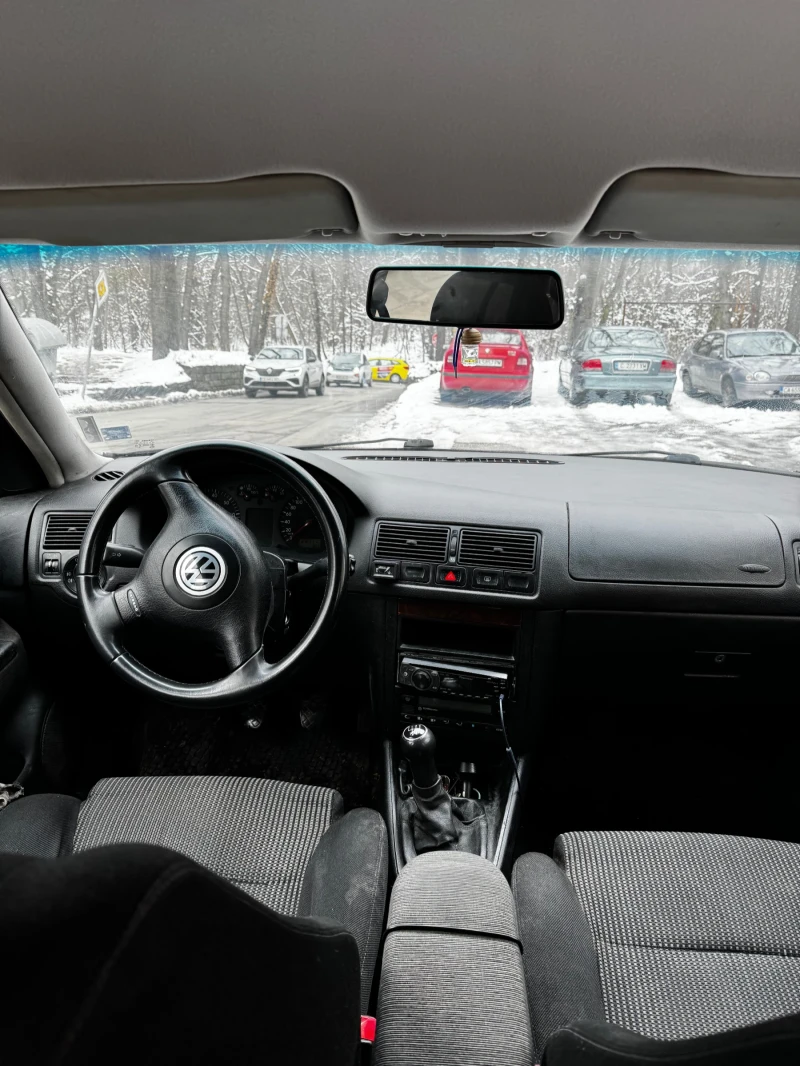 VW Golf, снимка 5 - Автомобили и джипове - 48690122