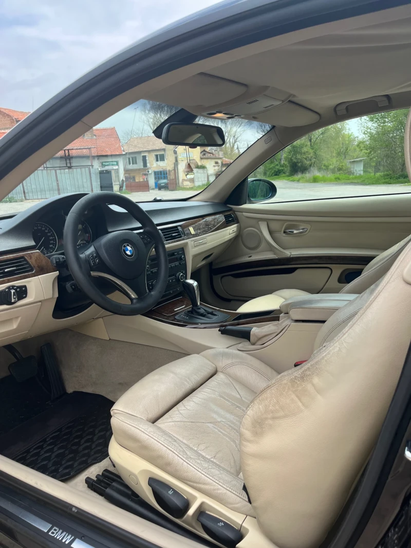 BMW 320 d xDrive Keyless, снимка 8 - Автомобили и джипове - 52409504