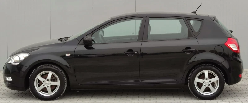 Kia Ceed 1.4i* 90к.с* Facelift* , снимка 6 - Автомобили и джипове - 49689745