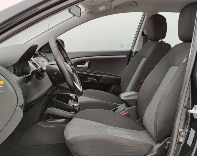 Kia Ceed 1.4i* 90к.с* Facelift* , снимка 9 - Автомобили и джипове - 49689745