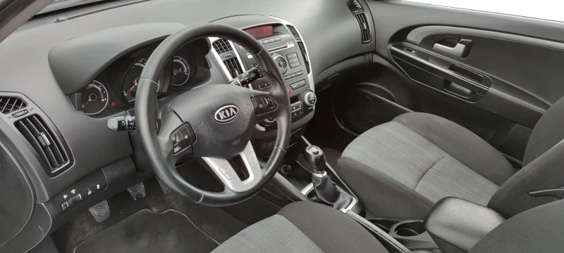 Kia Ceed 1.4i* 90к.с* Facelift* , снимка 10 - Автомобили и джипове - 49689745