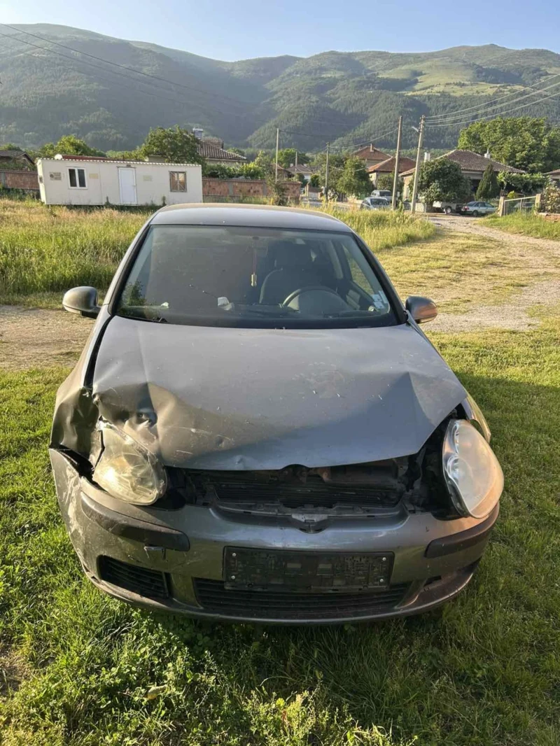 VW Golf 5 1.9 TDI 90 HP Цялата за части здрав мотор, снимка 3 - Автомобили и джипове - 51697505