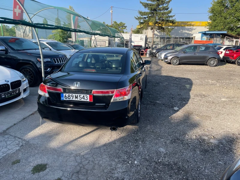 Honda Accord 2.4 177hp SE, снимка 14 - Автомобили и джипове - 52418739