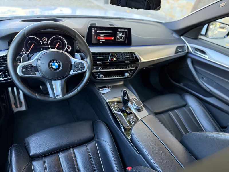 BMW 530 M Pack/Head Up/Adaptive Led/Comfort, снимка 11 - Автомобили и джипове - 51734418