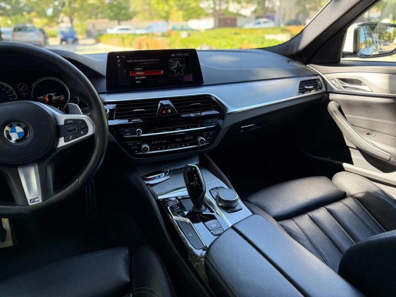 BMW 530 M Pack/Head Up/Adaptive Led/Comfort, снимка 13 - Автомобили и джипове - 51734418