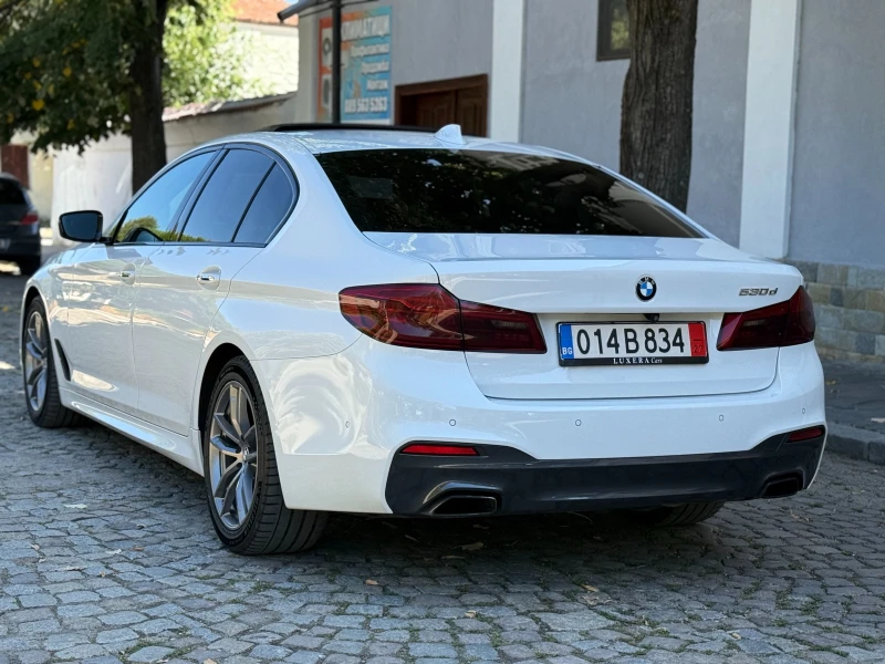 BMW 530 M Pack/Head Up/Adaptive Led/Comfort, снимка 5 - Автомобили и джипове - 51734418