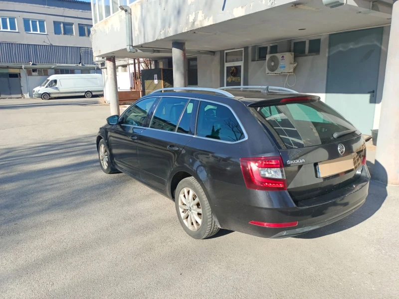 Skoda Octavia 1.5 G-tec  Metan, снимка 9 - Автомобили и джипове - 52980018