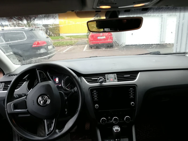 Skoda Octavia 1.5 G-tec  Metan, снимка 6 - Автомобили и джипове - 52586378