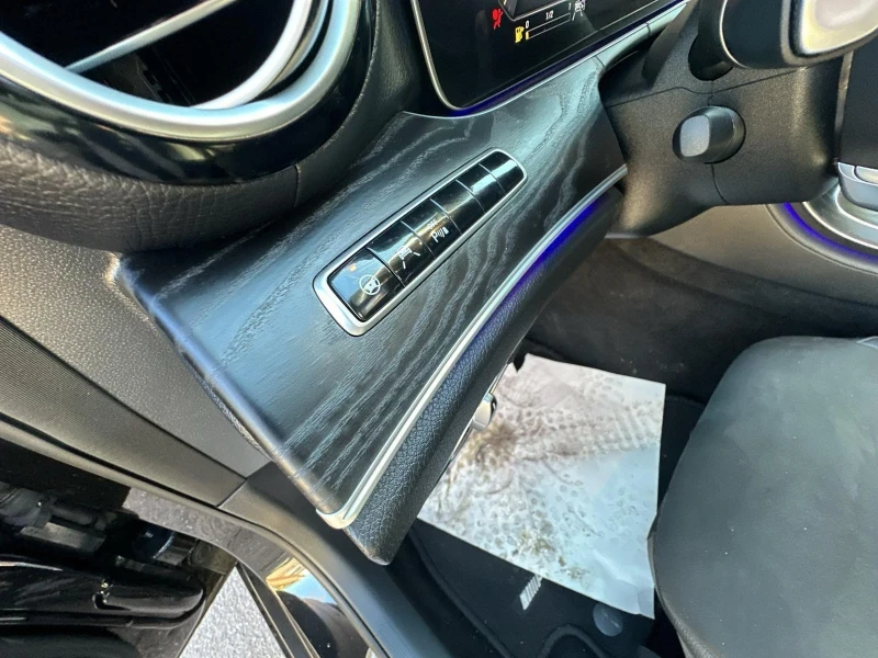 Mercedes-Benz E 300, снимка 8 - Автомобили и джипове - 52402975