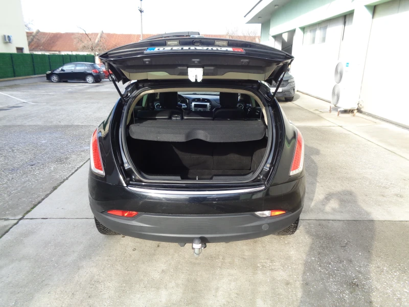 Lancia Delta 1.6Mjet-120-АВТОМАТ-ЛИЗИНГ-БАРТЕР, снимка 8 - Автомобили и джипове - 53434655