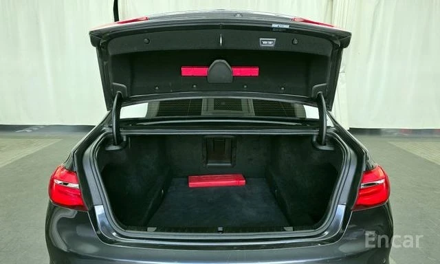 BMW 750 Li xDrive | ОБДУХВАНЕ | МАСАЖ | 360 КАМЕРА | , снимка 17 - Автомобили и джипове - 53983898