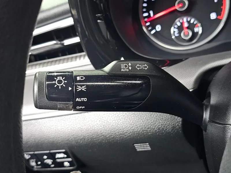 Kia K5 2.0 Trendy, снимка 12 - Автомобили и джипове - 55736493