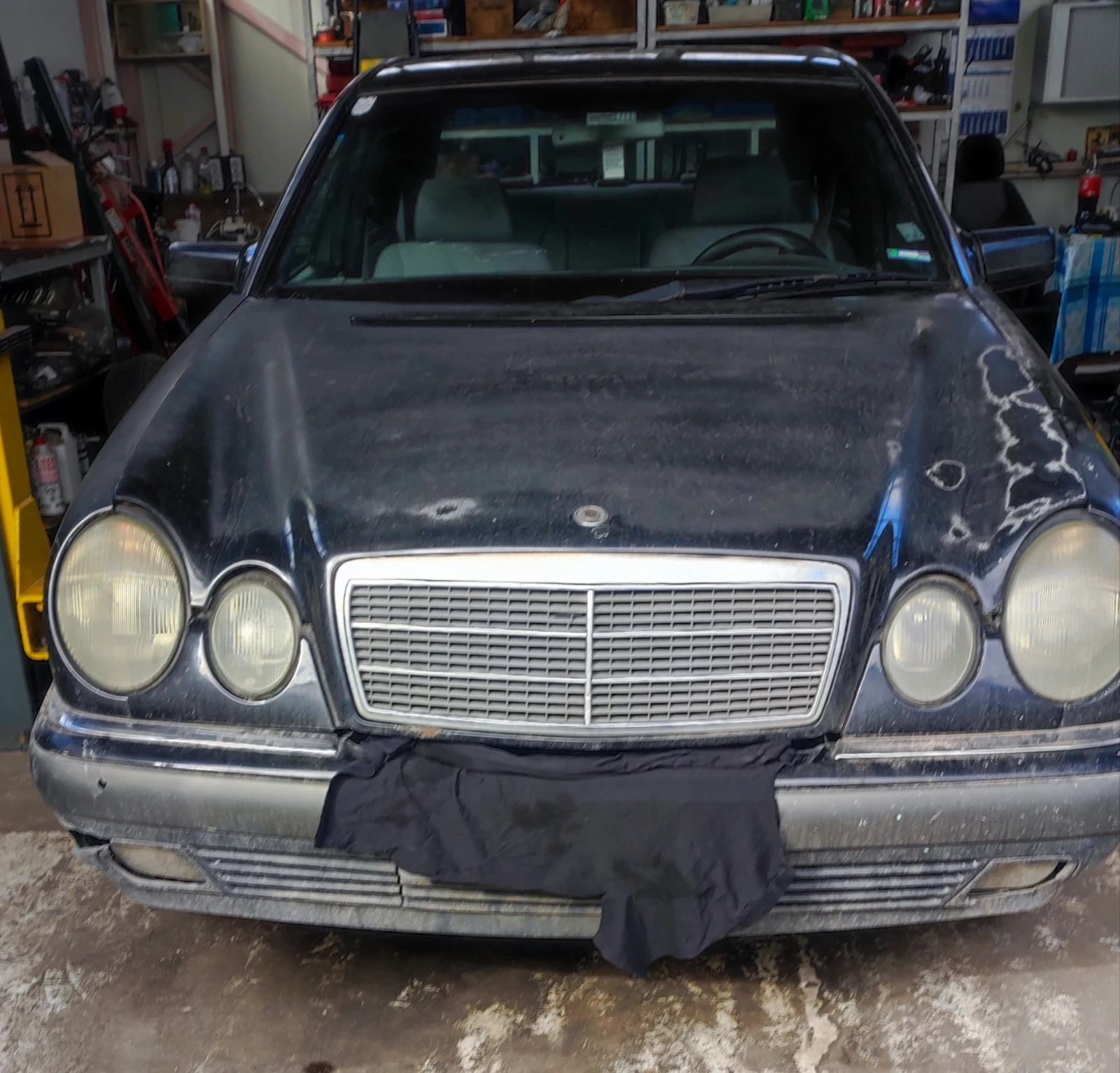 Mercedes-Benz E 220, снимка 1