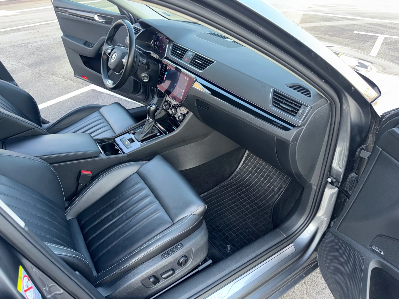 Skoda Superb L&K 2.0TDI 200�.� 4x4 | Mobile.bg � ����������� 9